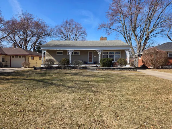 $290,000 | 8226 Kooy Drive, Munster, IN 46321