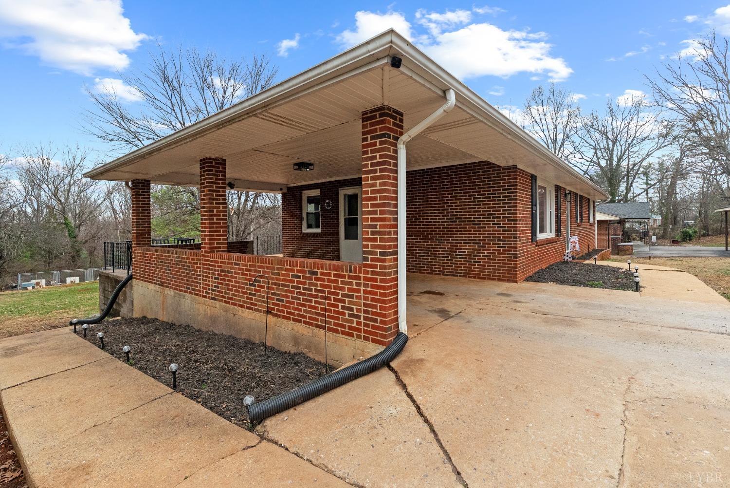 1134 Lynch Mill Road Altavista, VA 24517 - Photo 6 of 36