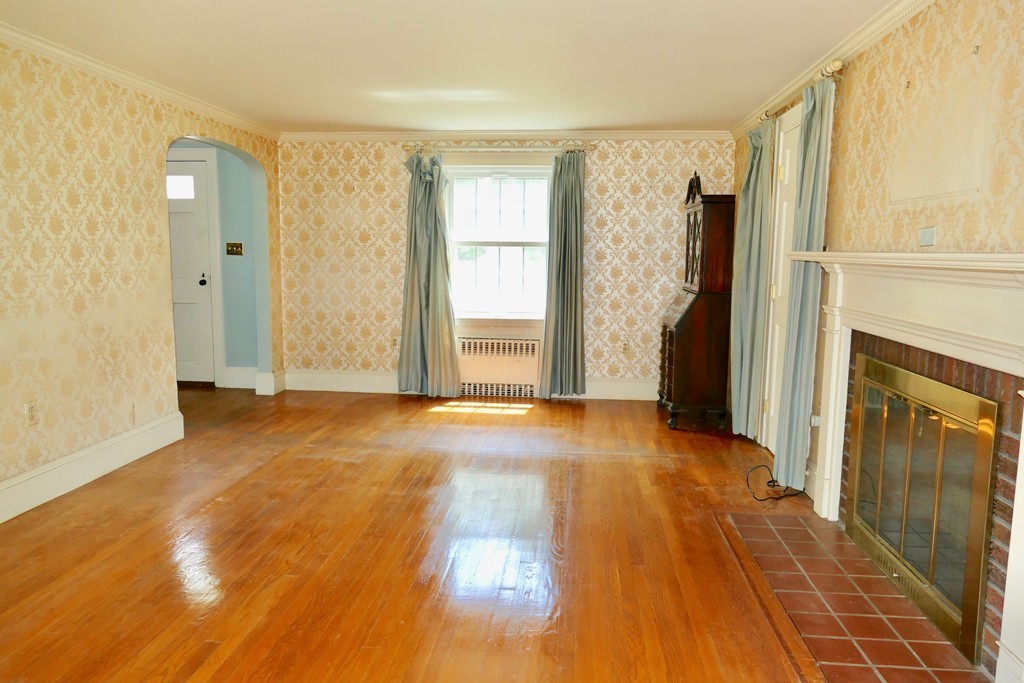 974 Brook Road Milton, MA 02186 - Photo 16 of 30 Gallery Image 16
