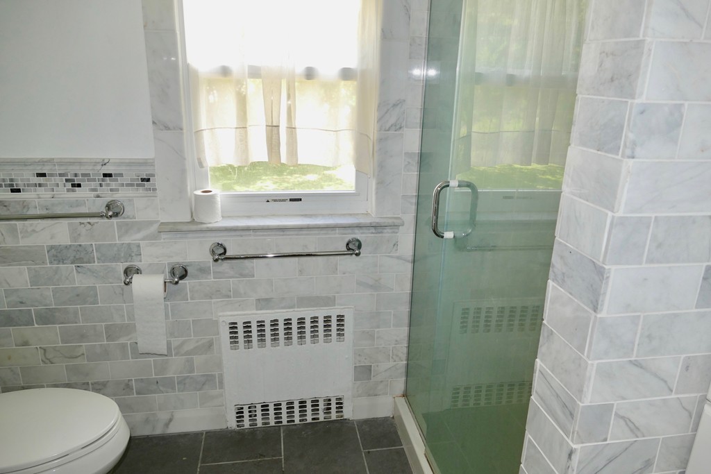974 Brook Road Milton, MA 02186 - Photo 17 of 30 Gallery Image 17