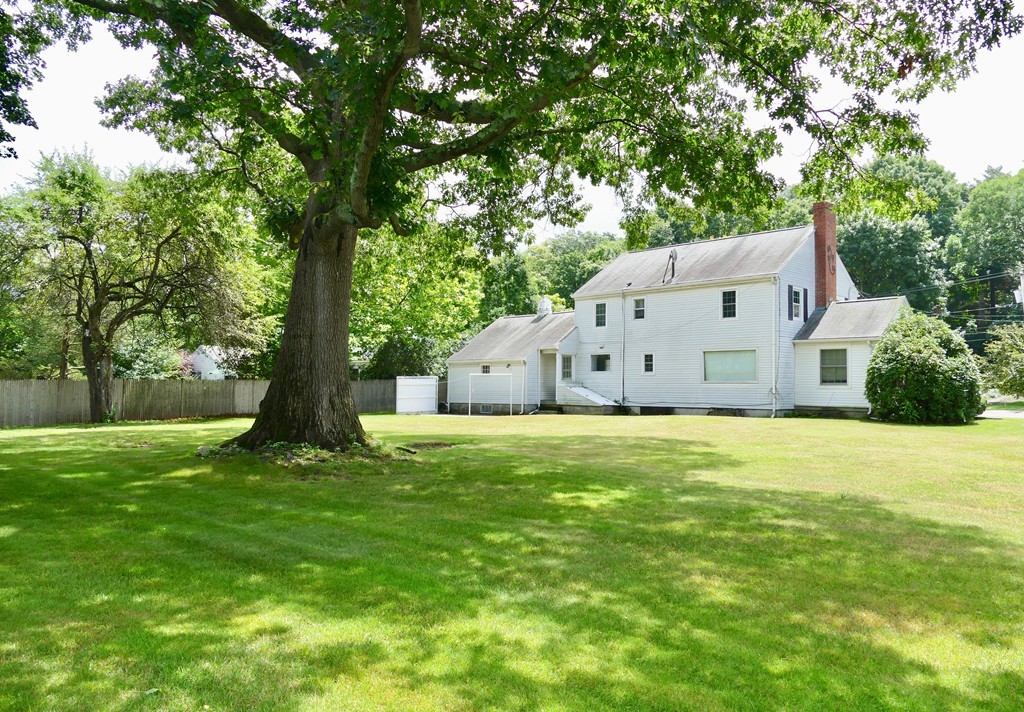 974 Brook Road Milton, MA 02186 - Photo 3 of 30 Gallery Image 3
