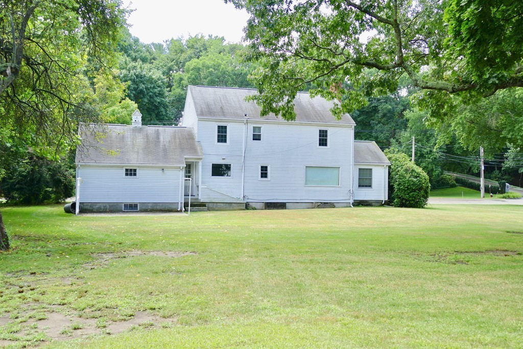 974 Brook Road Milton, MA 02186 - Photo 4 of 30 Gallery Image 4