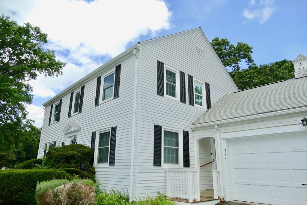 974 Brook Road Milton, MA 02186 - Photo 6 of 30 Gallery Image 6