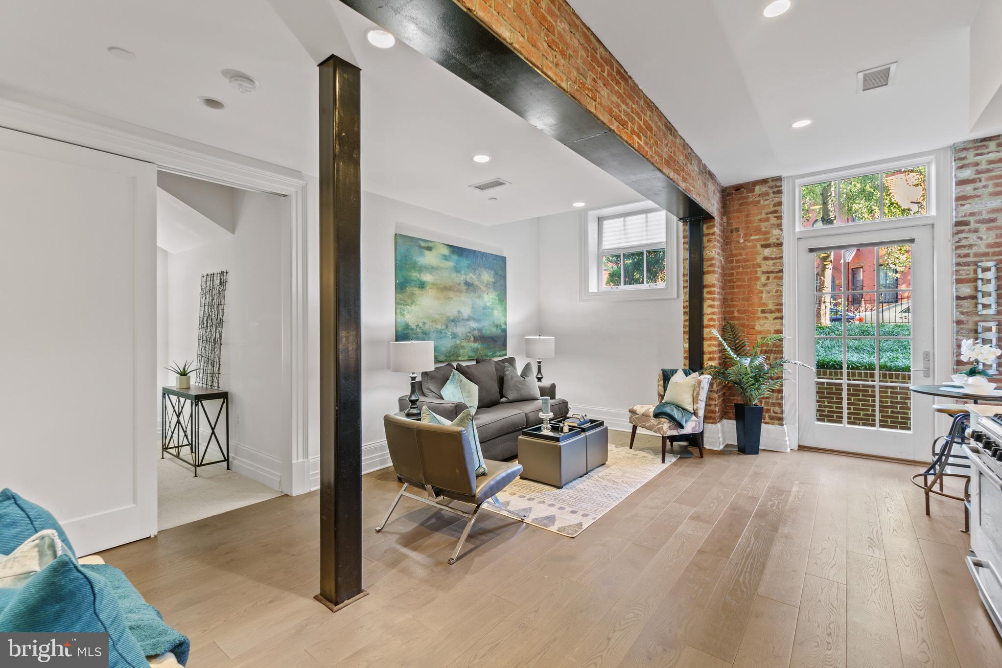 901 D Street Northeast, Unit 3 Washington, DC 20002 - Photo 4 of 20