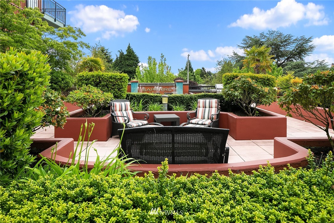 424 North 85th Street, Unit 308 Seattle, WA 98103 - Photo 14 of 31
