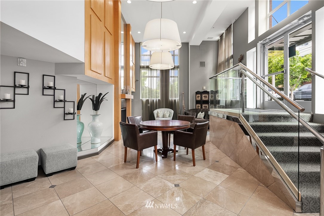 424 North 85th Street, Unit 308 Seattle, WA 98103 - Photo 17 of 31
