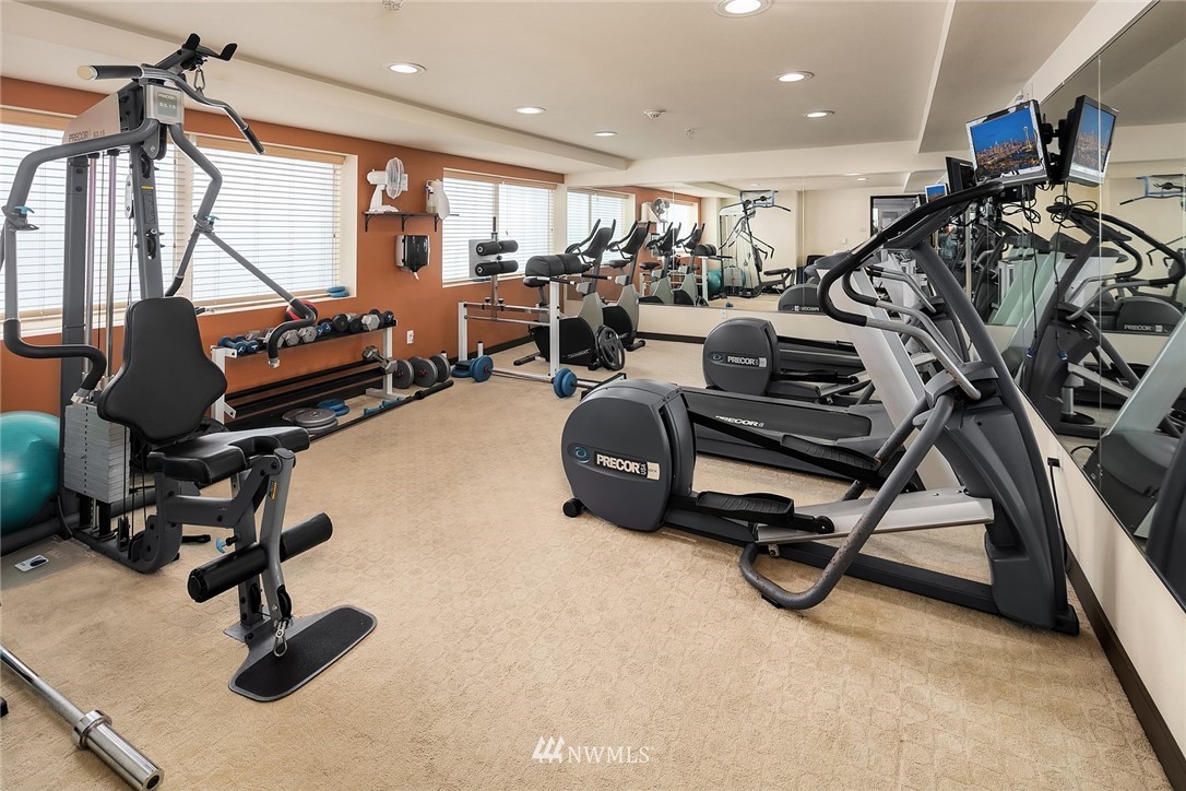 424 North 85th Street, Unit 308 Seattle, WA 98103 - Photo 20 of 31