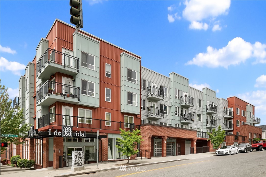 424 North 85th Street, Unit 308 Seattle, WA 98103 - Photo 27 of 31