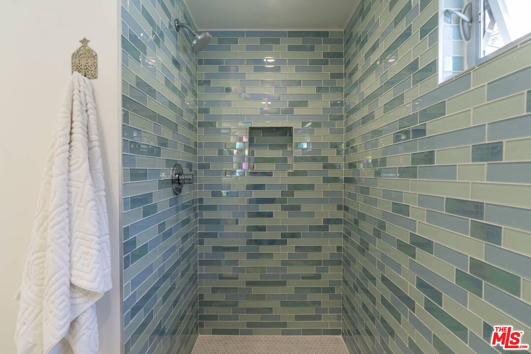 29 Paradise Cove Road Malibu, CA 90265 - Photo 14 of 33 a bathroom with a shower