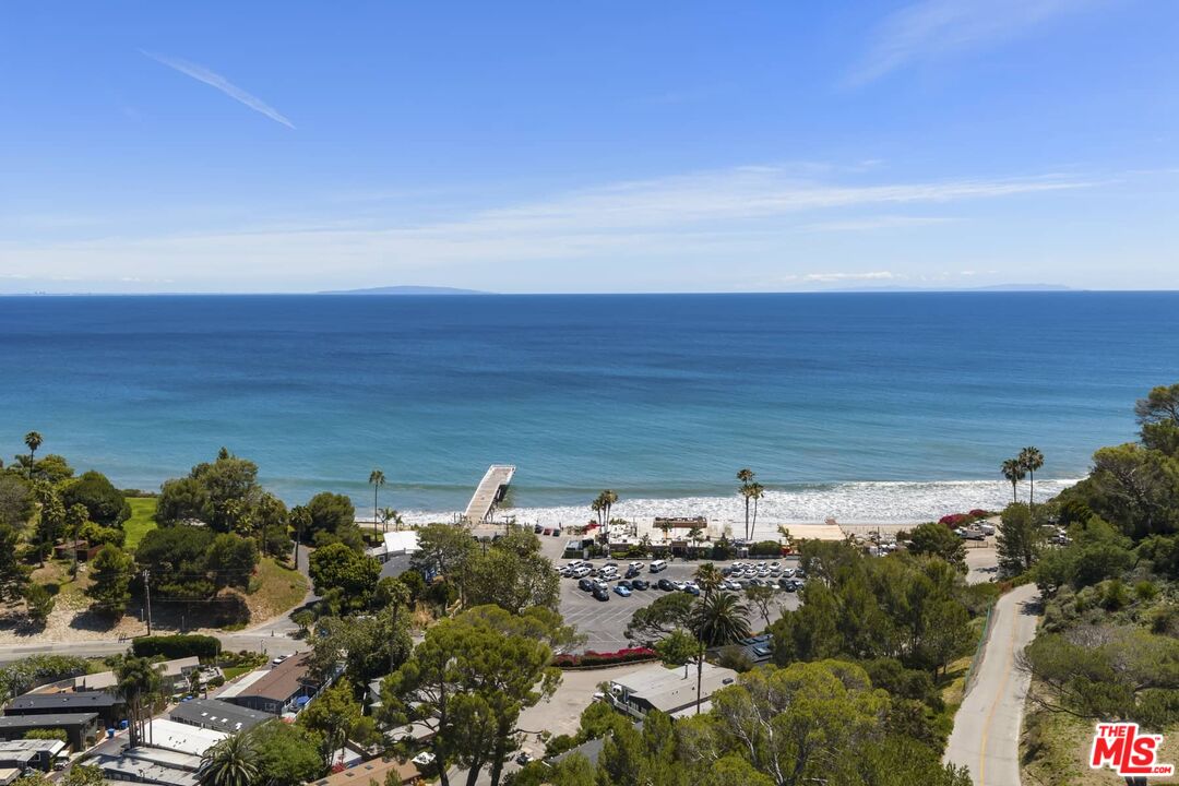29 Paradise Cove Road Malibu, CA 90265 - Photo 25 of 33 a view of a lake with a mountain