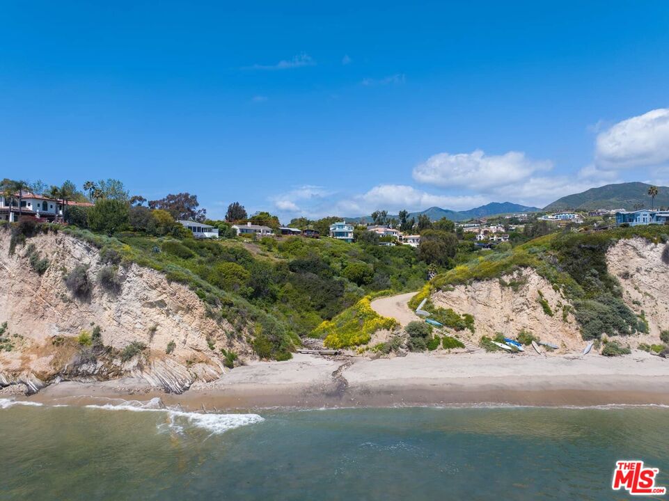 29 Paradise Cove Road Malibu, CA 90265 - Photo 26 of 33 a view of a city street from a building