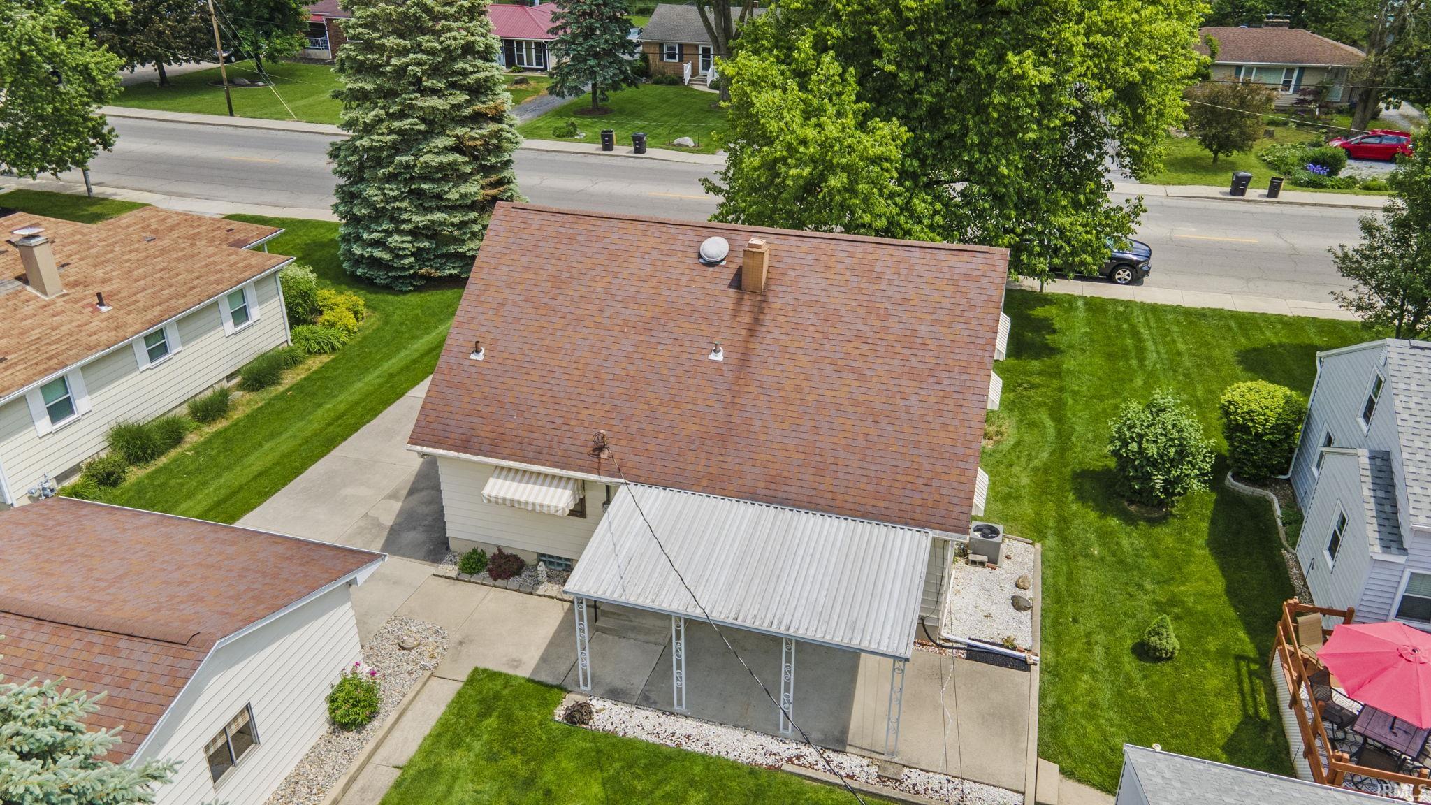 7310 Bluffton Road Fort Wayne, IN 46809 - Photo 4 of 36