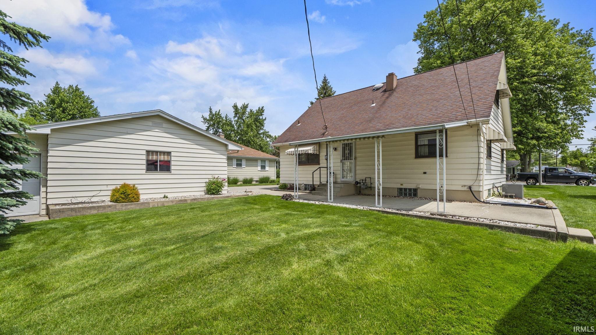 7310 Bluffton Road Fort Wayne, IN 46809 - Photo 7 of 36