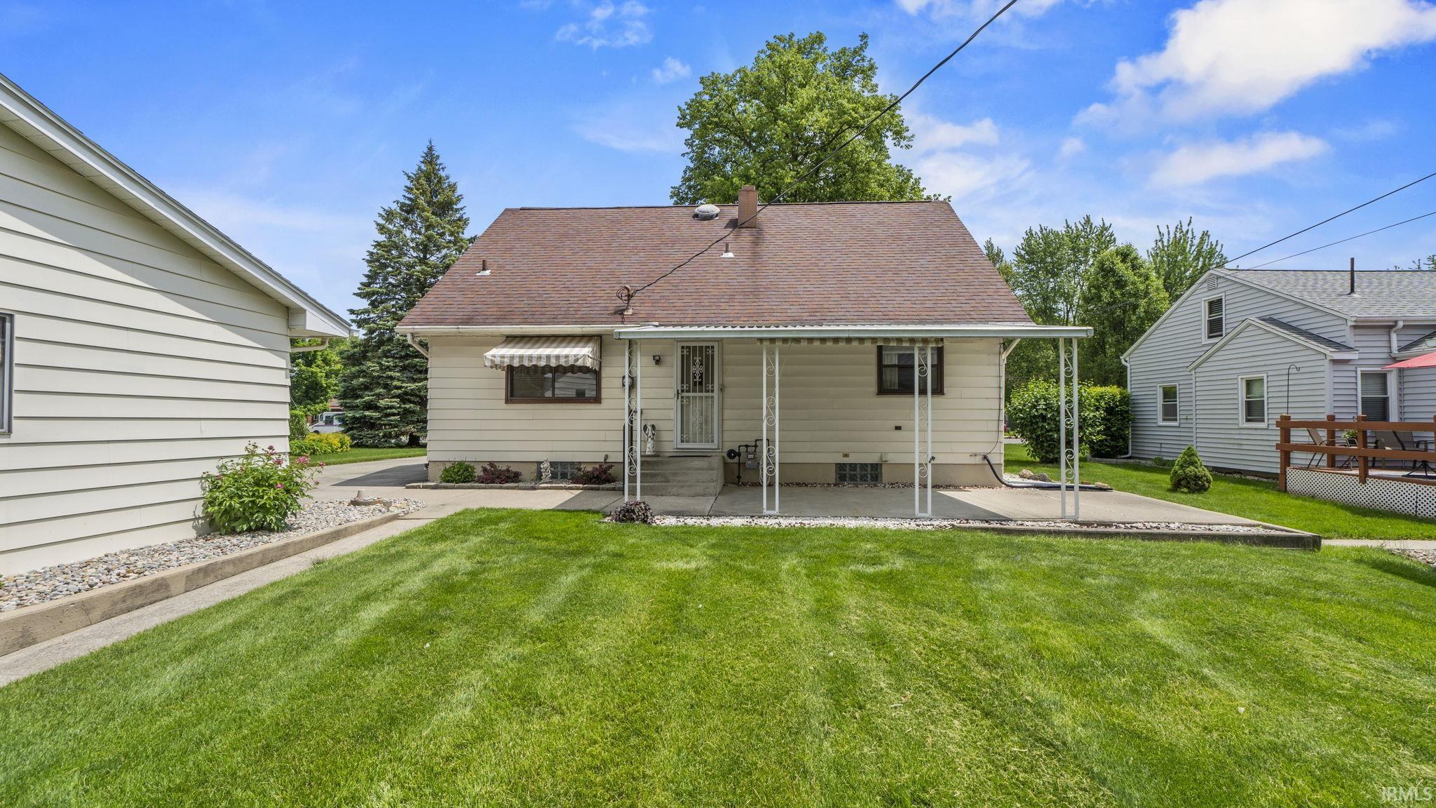 7310 Bluffton Road Fort Wayne, IN 46809 - Photo 8 of 36