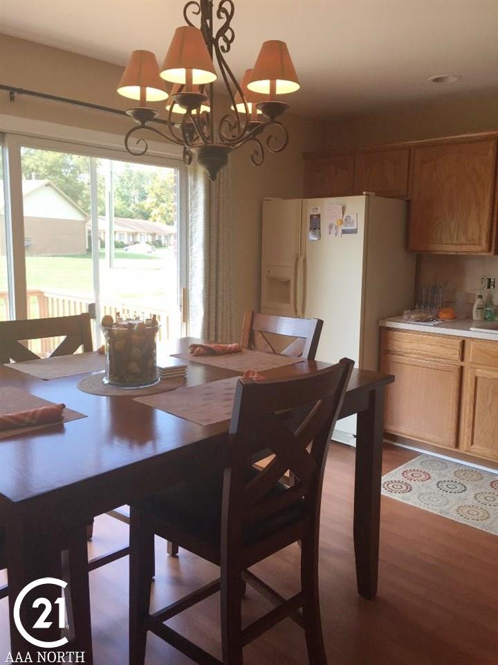 453 Victoria Lane Romeo, MI 48065 - Photo 12 of 25 Kitchen