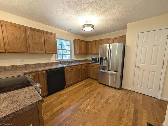 $1,895 | 1605 Hillhaven Road, Browns Summit, NC 27214