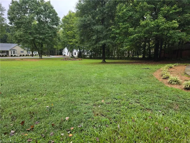 $1,895 | 1605 Hillhaven Road, Browns Summit, NC 27214