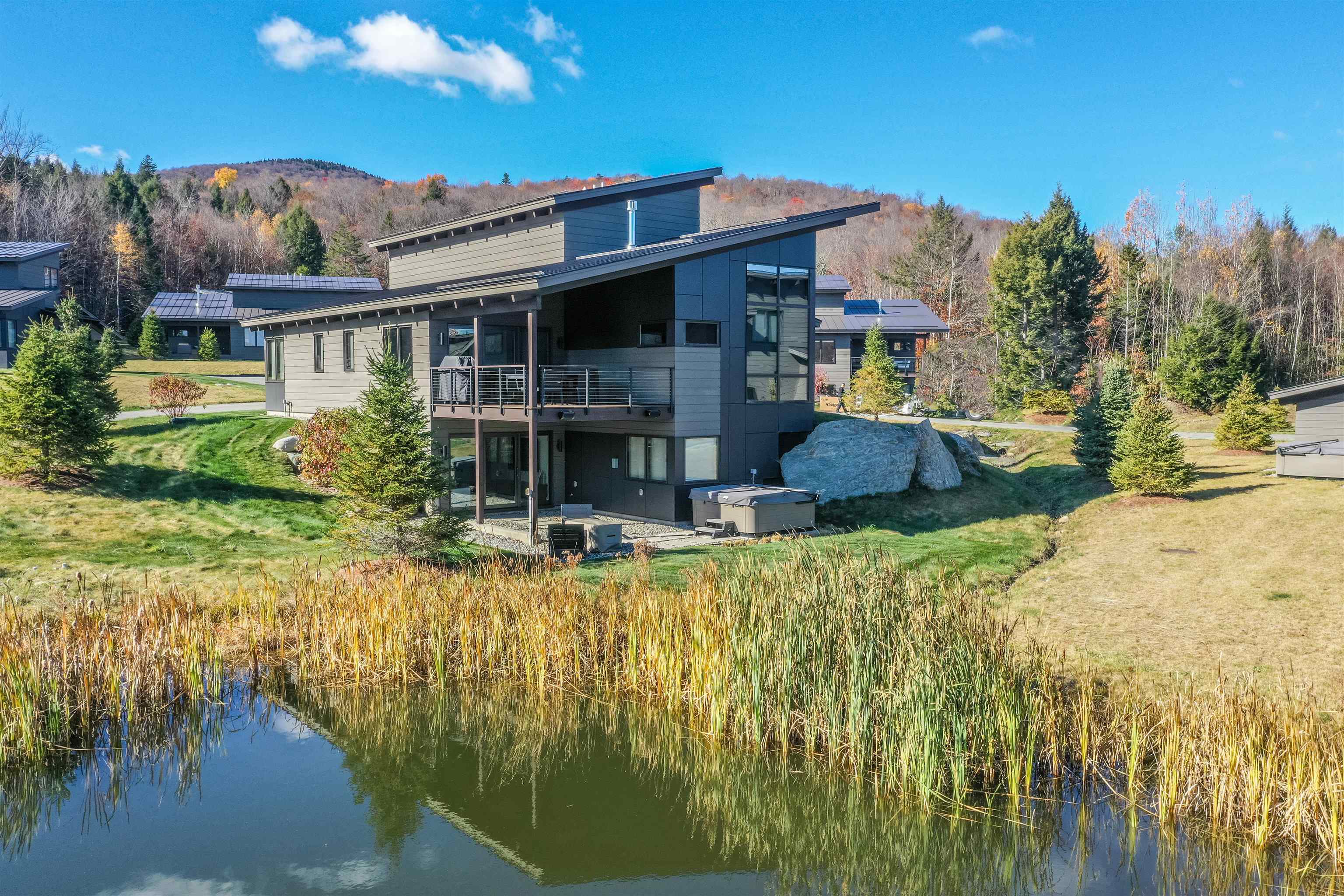 7 Natures Way, Unit WW 4 Stowe, VT 05672 - Photo 3 of 50