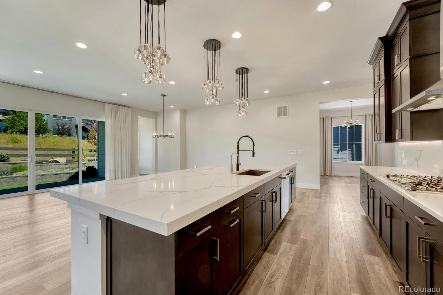 7031 Rim Rdg Way Castle Rock, CO 80108 - Photo 8 of 44