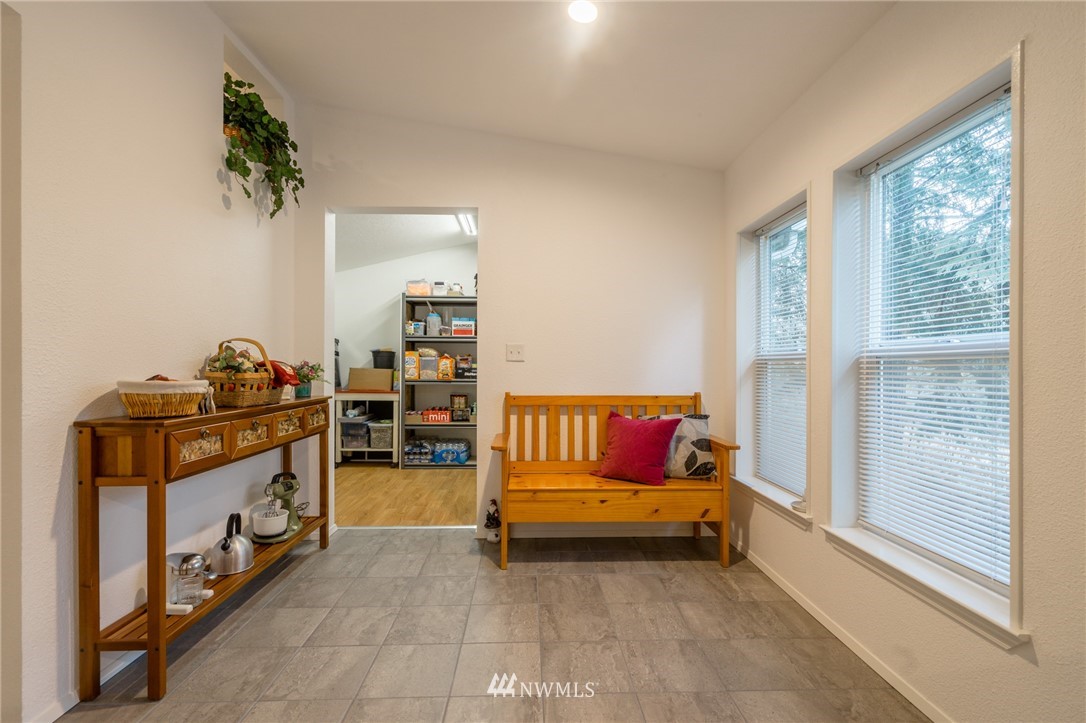 726 Alger Cain Lake Road Sedro-Woolley, WA 98284 - Photo 11 of 25 Gallery Image 11