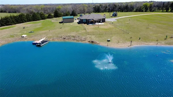 $1,300,000 | 884 County Road 2900, Dodd City, TX 75438