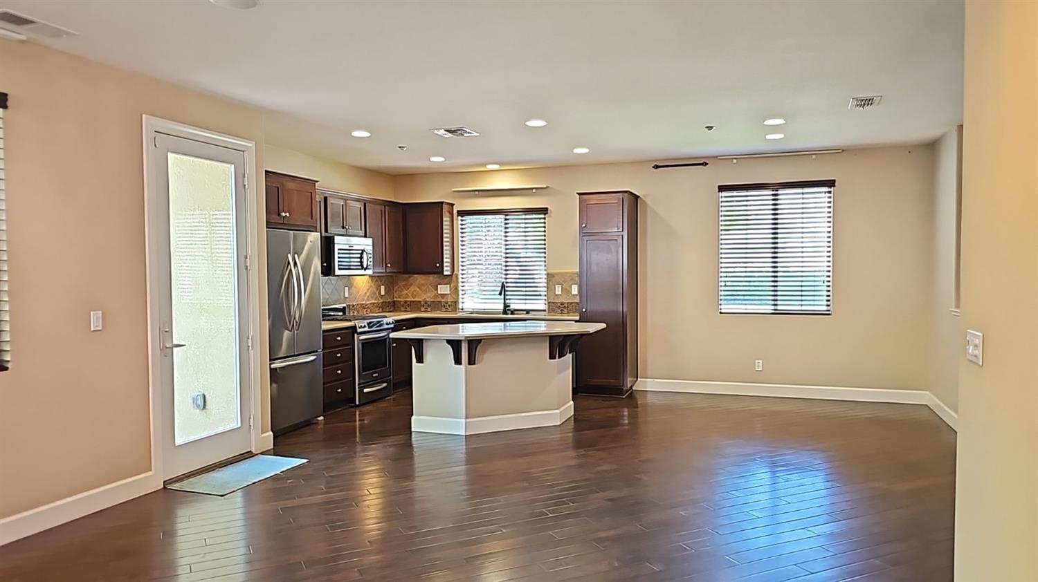 1000 Landmark Circle Lincoln, CA 95648 - Photo 5 of 45