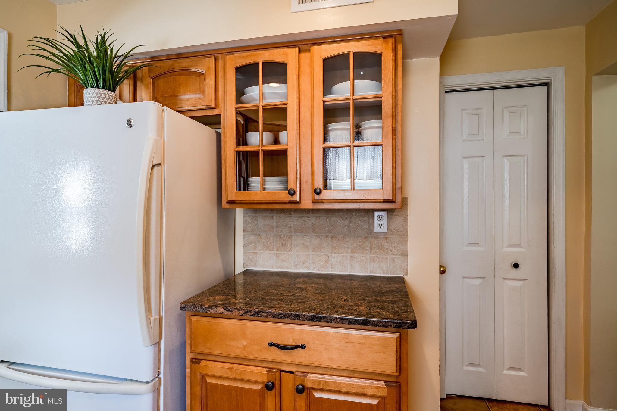 876 Cricket Road Secane, PA 19018 - Photo 15 of 37 View of kitchen and pantry