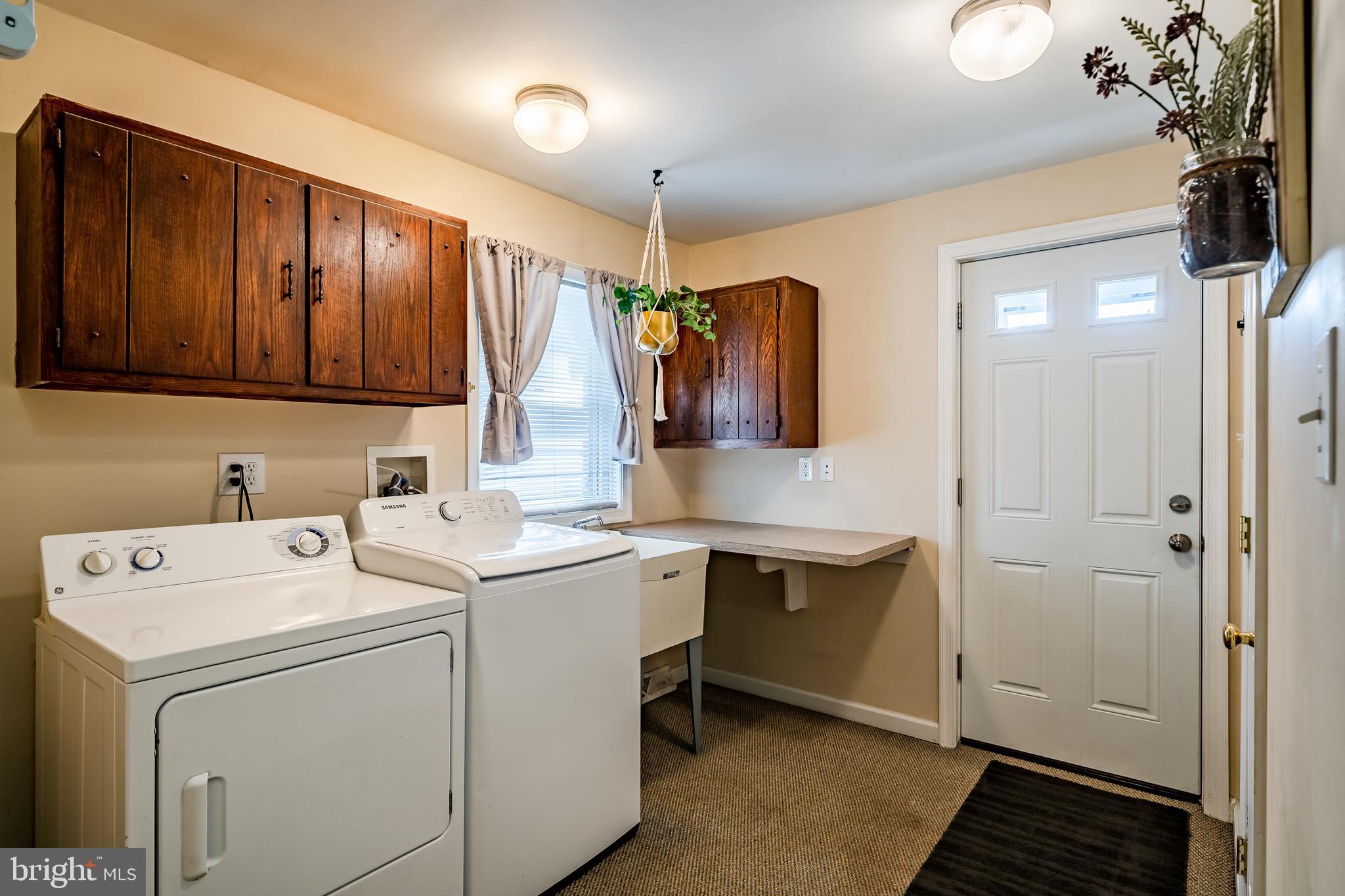 876 Cricket Road Secane, PA 19018 - Photo 17 of 37 View of laundry area and back entrance
