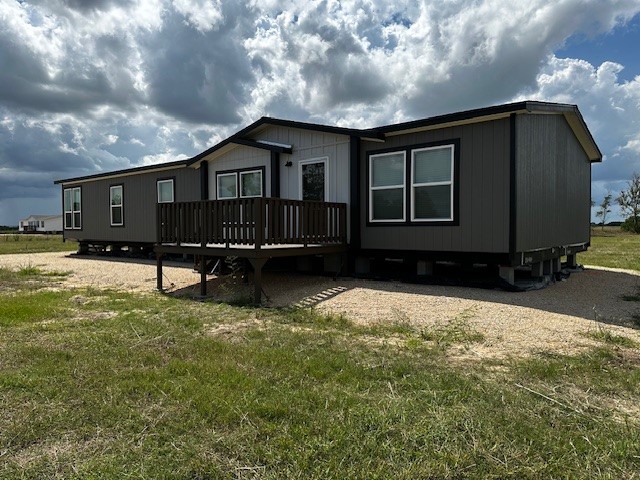 14318 Hughes Road Guy, TX 77444 - Photo 3 of 42 a backyard of a house