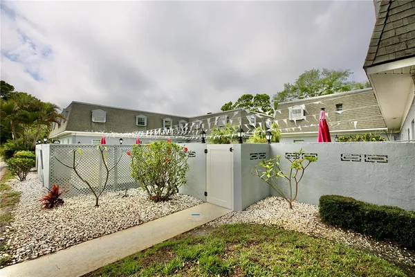 $199,000 | 1713 Belleair Forest Drive, Unit C, Belleair, FL 33756