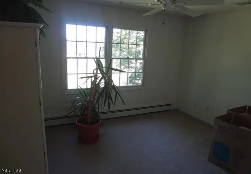246 Fresh Ponds Road Monroe Township, NJ 08831 - Photo 8 of 37 Gallery Image 8