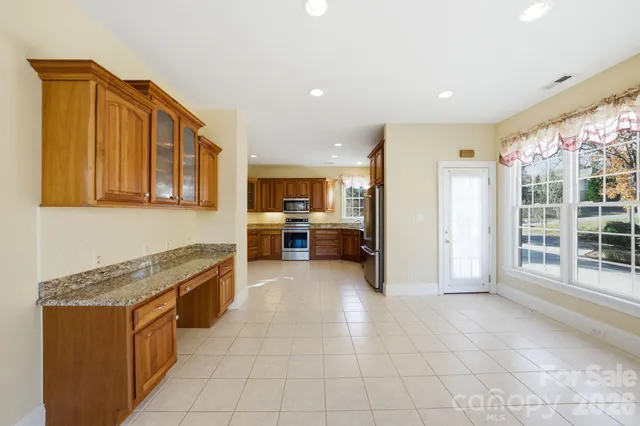 $775,000 | 211 Harbor Ridge Drive, Statesville, NC 28677