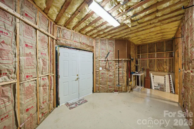 $775,000 | 211 Harbor Ridge Drive, Statesville, NC 28677