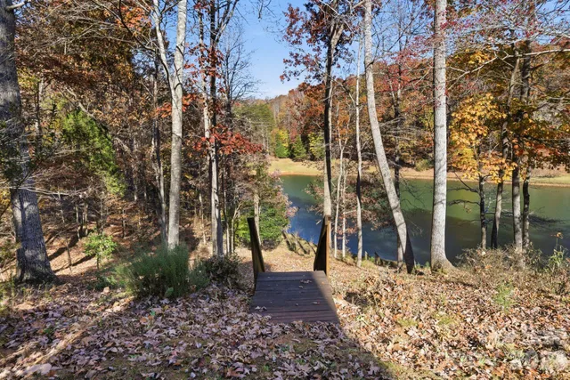 $775,000 | 211 Harbor Ridge Drive, Statesville, NC 28677