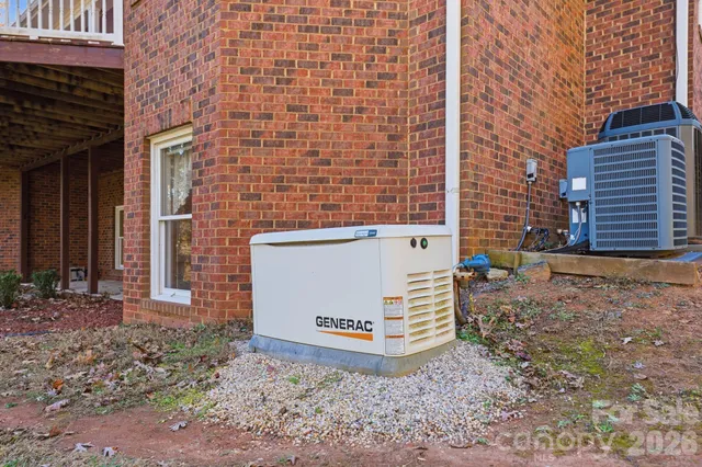 $775,000 | 211 Harbor Ridge Drive, Statesville, NC 28677