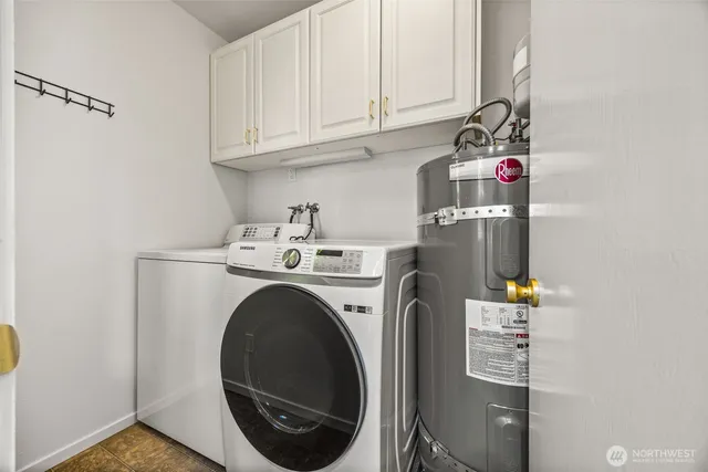 $924,995 | 17442 Northeast 40th Place, Unit D3, Redmond, WA 98052