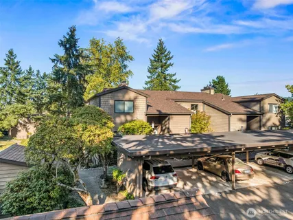 $949,995 | 17442 Northeast 40th Place, Unit D3, Redmond, WA 98052