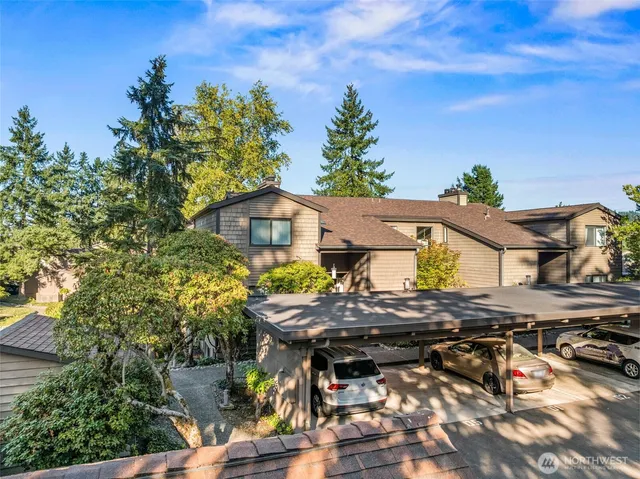 $924,995 | 17442 Northeast 40th Place, Unit D3, Redmond, WA 98052