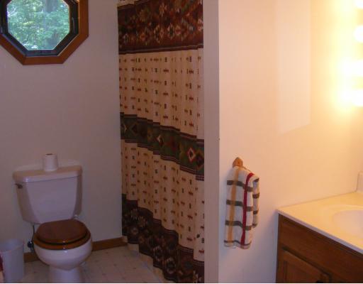 2031 Alamae Lakes Road Washington, PA 15301 - Photo 12 of 16 Other. Main full bath is like new!