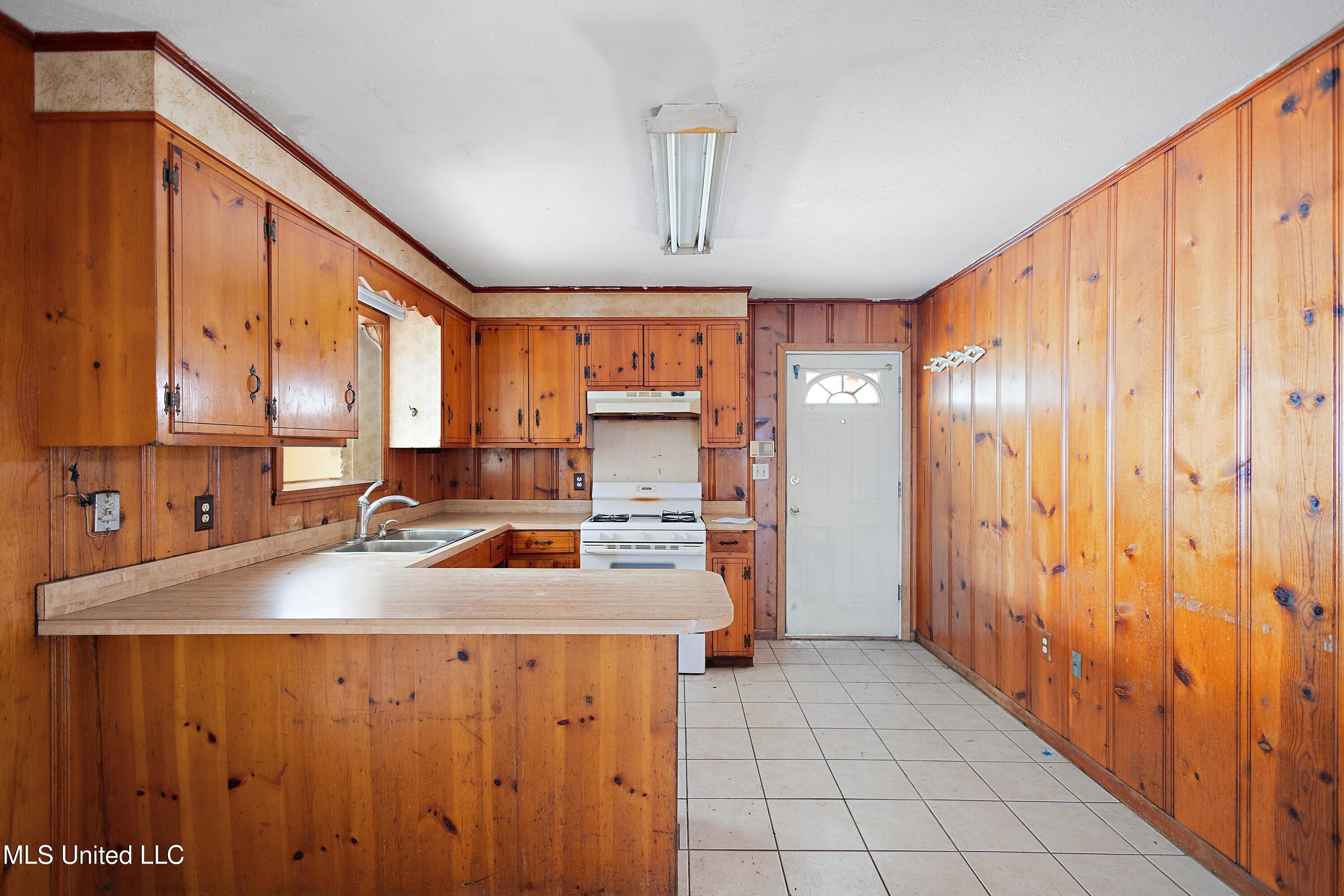 374 Savanna Street Jackson, MS 39212 - Photo 4 of 10 p5hmhgmphd