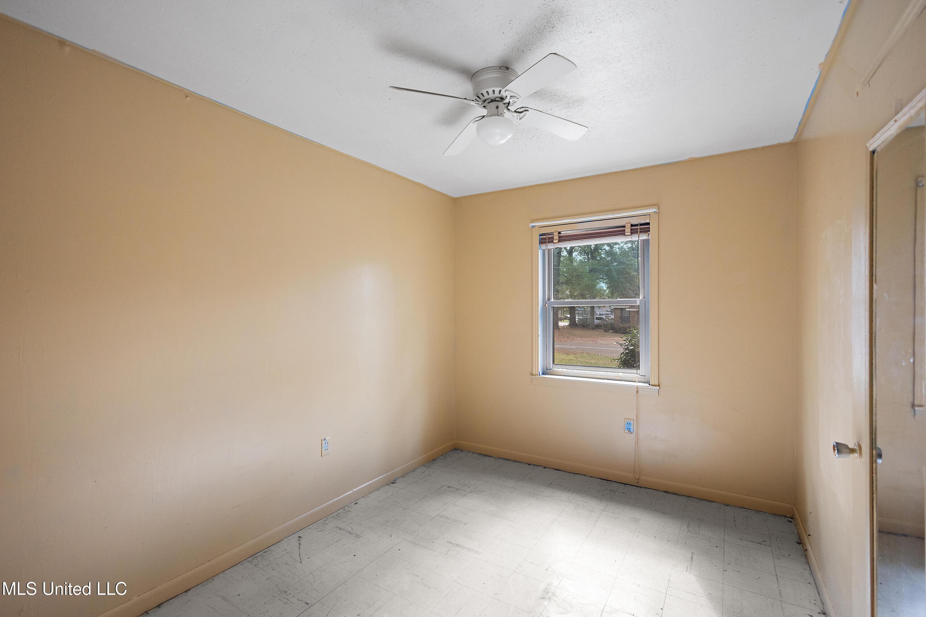 374 Savanna Street Jackson, MS 39212 - Photo 7 of 10 qfclipjd2r