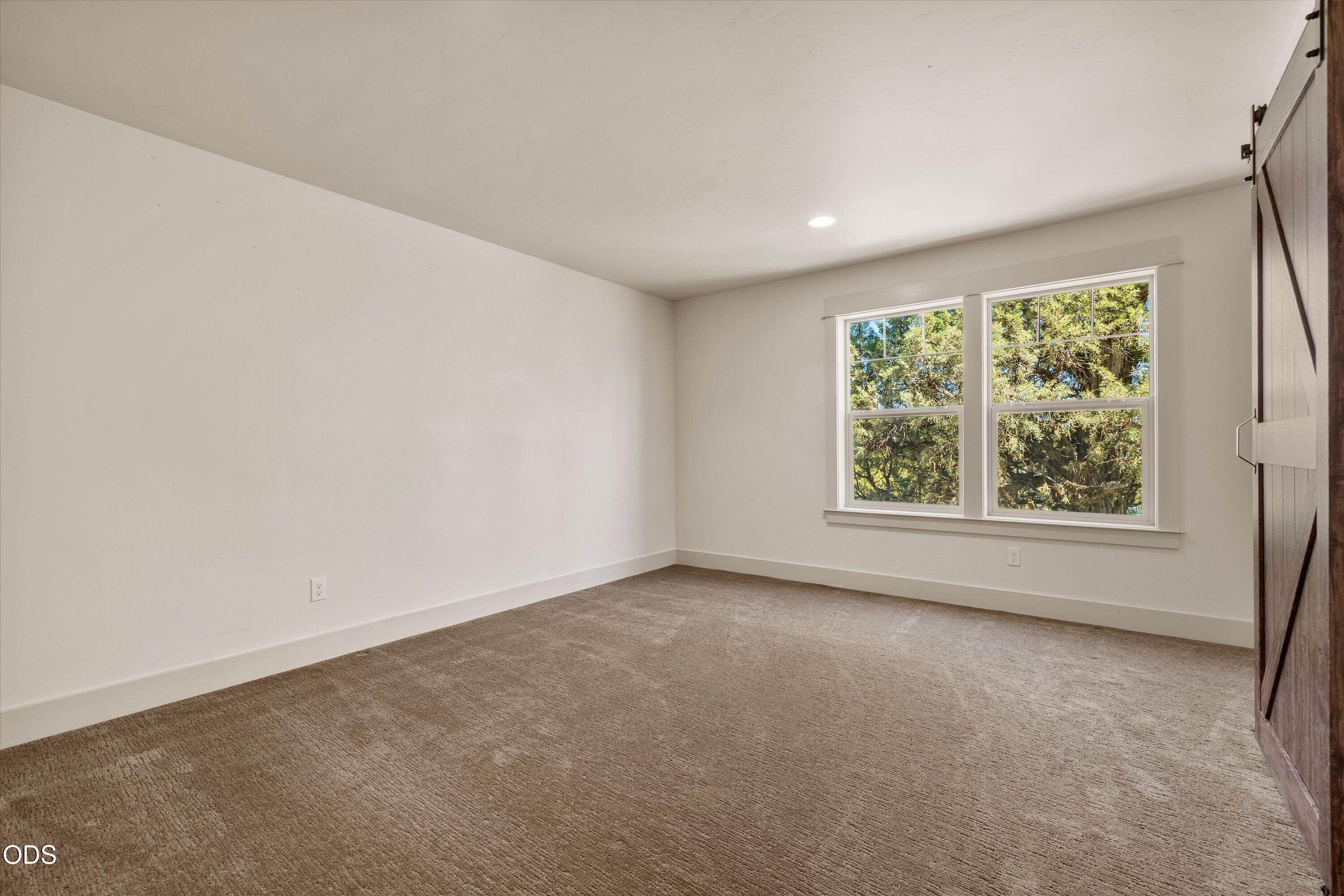 24442 Dodds Road Bend, OR 97701 - Photo 46 of 78 Gallery Image 46