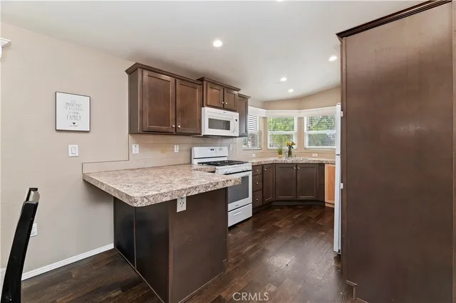 $155,000 | 1536 South State Street, Unit 144, Hemet, CA 92543