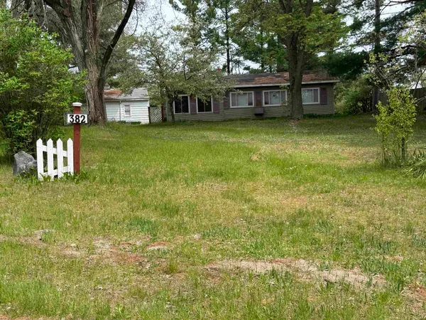 $130,000 | 382 South Scott Drive, Farwell, MI 48622