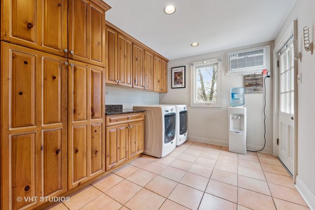 $550,000 | 1119 Elm Ridge Drive, Glencoe, IL 60022