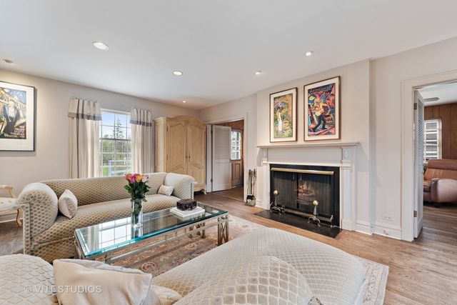 $550,000 | 1119 Elm Ridge Drive, Glencoe, IL 60022