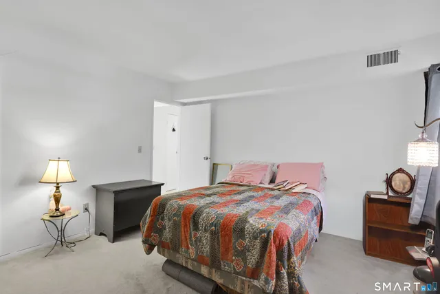 $199,900 | E6 Bradley Circle, Unit 6, Enfield, CT 06082