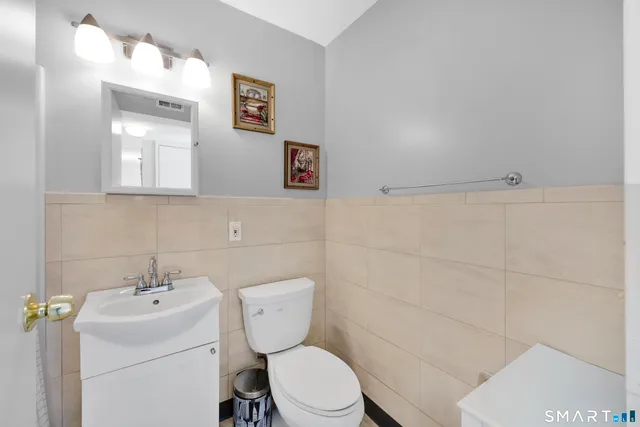 $199,900 | E6 Bradley Circle, Unit 6, Enfield, CT 06082