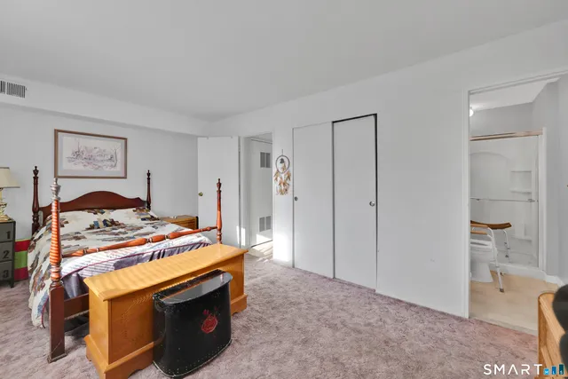 $199,900 | E6 Bradley Circle, Unit 6, Enfield, CT 06082