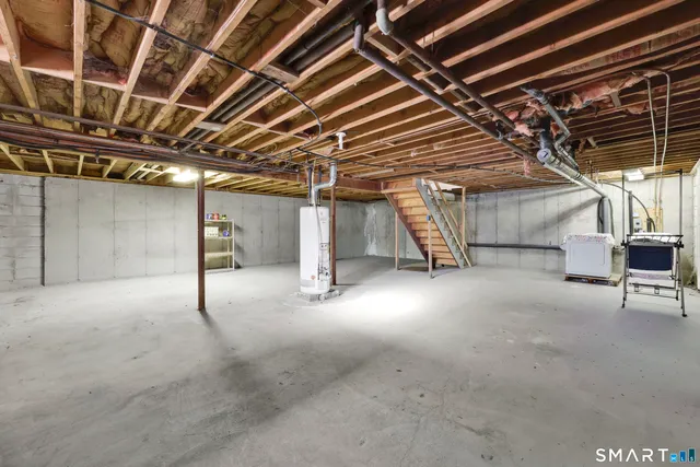 $199,900 | E6 Bradley Circle, Unit 6, Enfield, CT 06082